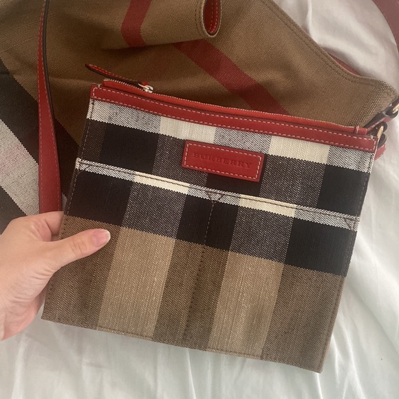 10"W x 13"H x 8"D
4.5" handle drop
14.5-16.5" strap drop - Picture 4 of 7